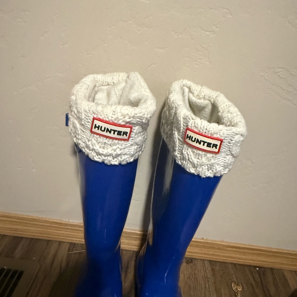 Hunter Navy and Silver Boots - Picture 4 of 4